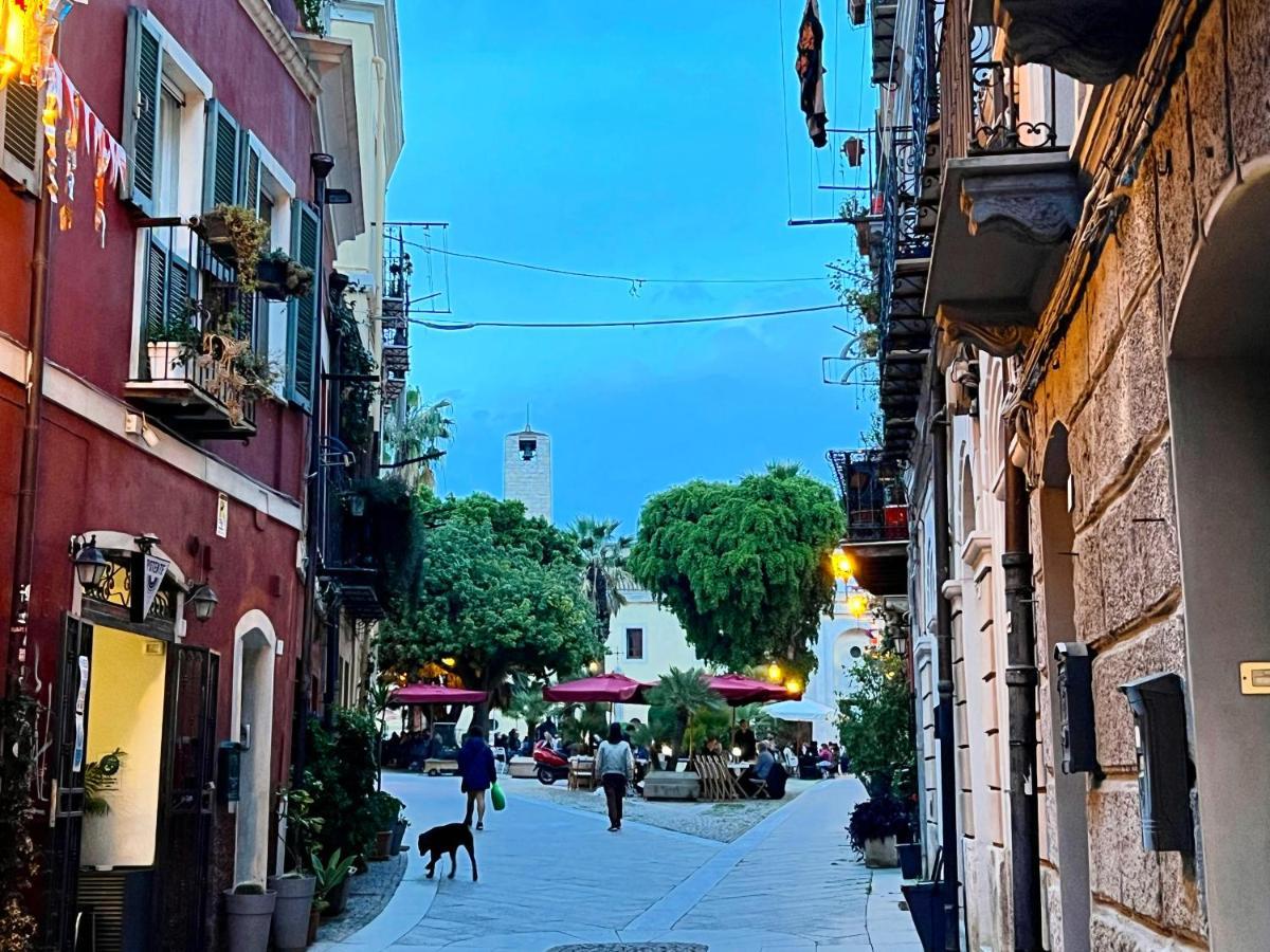 La Casa Di Ale Nel Centro Storico Di Cagliari Apartment Exterior photo